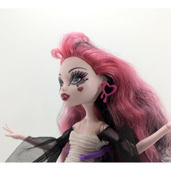 Monster High Draculaura Ghouls Rule 2008 - Picture 10 of 16